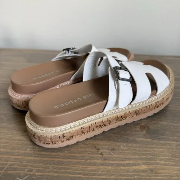 Madden Girl Womens‎ 8M White Favor Slip On Slides Sandals Comfort Shoes Summer - Picture 5 of 9